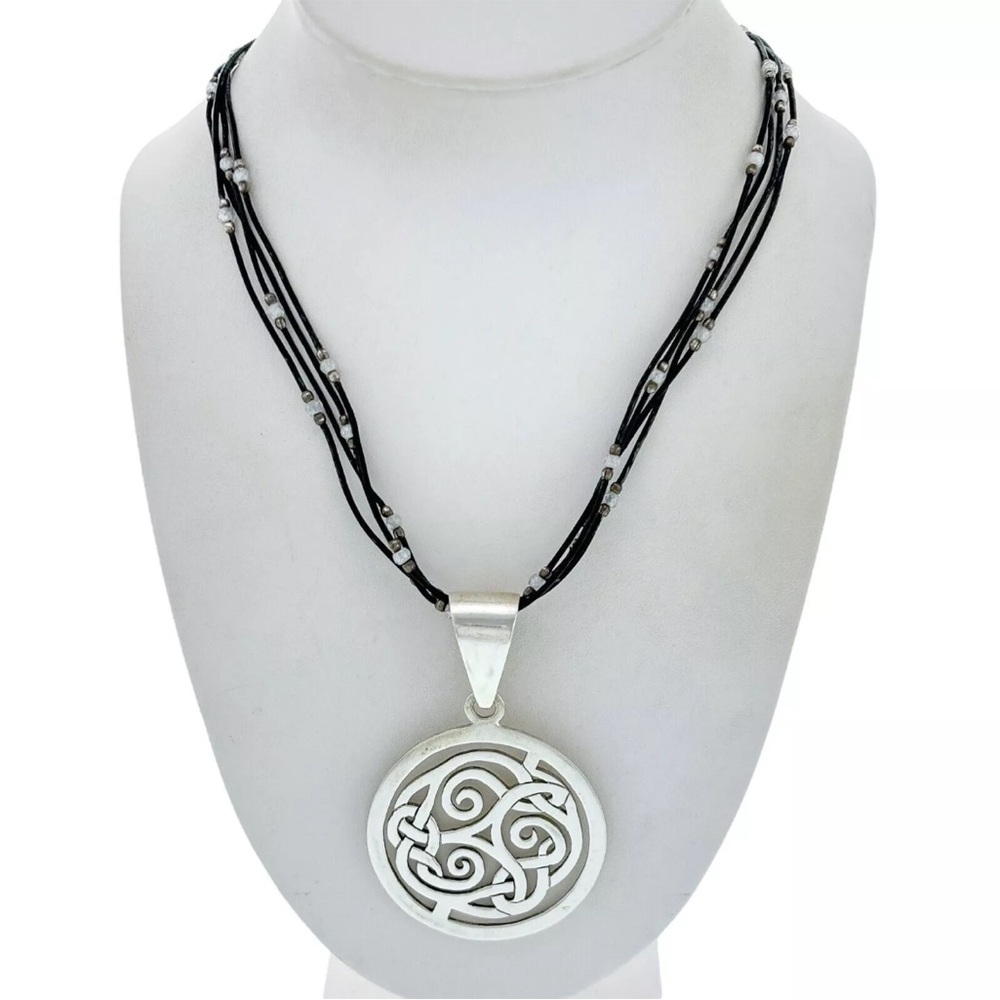 Silpada Vintage Sterling Silver
Celtic Knot Cut Out Pendant
Black CZ Necklace - Picture 4 of 6
